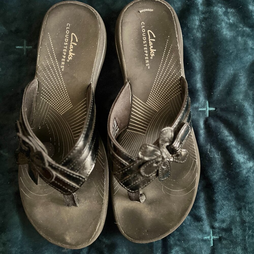 Womens Cloudsteppers Brinkley Flora Clarks Flip-Flops - Size 9